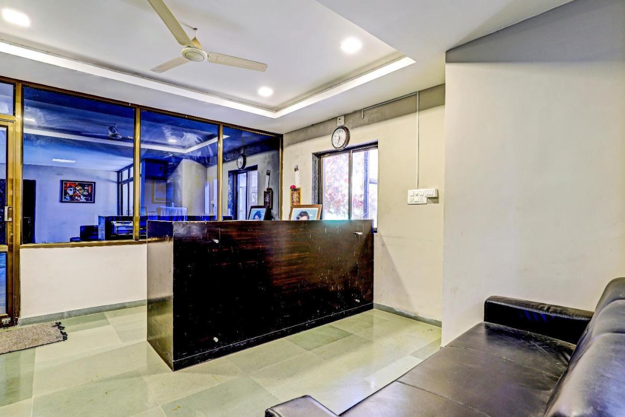 Oyo 70752 Viram House Otel Gorwa Dış mekan fotoğraf